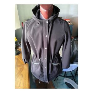 Reitman's Black Softshell Jacket Hooded Adjustable Waist Volup